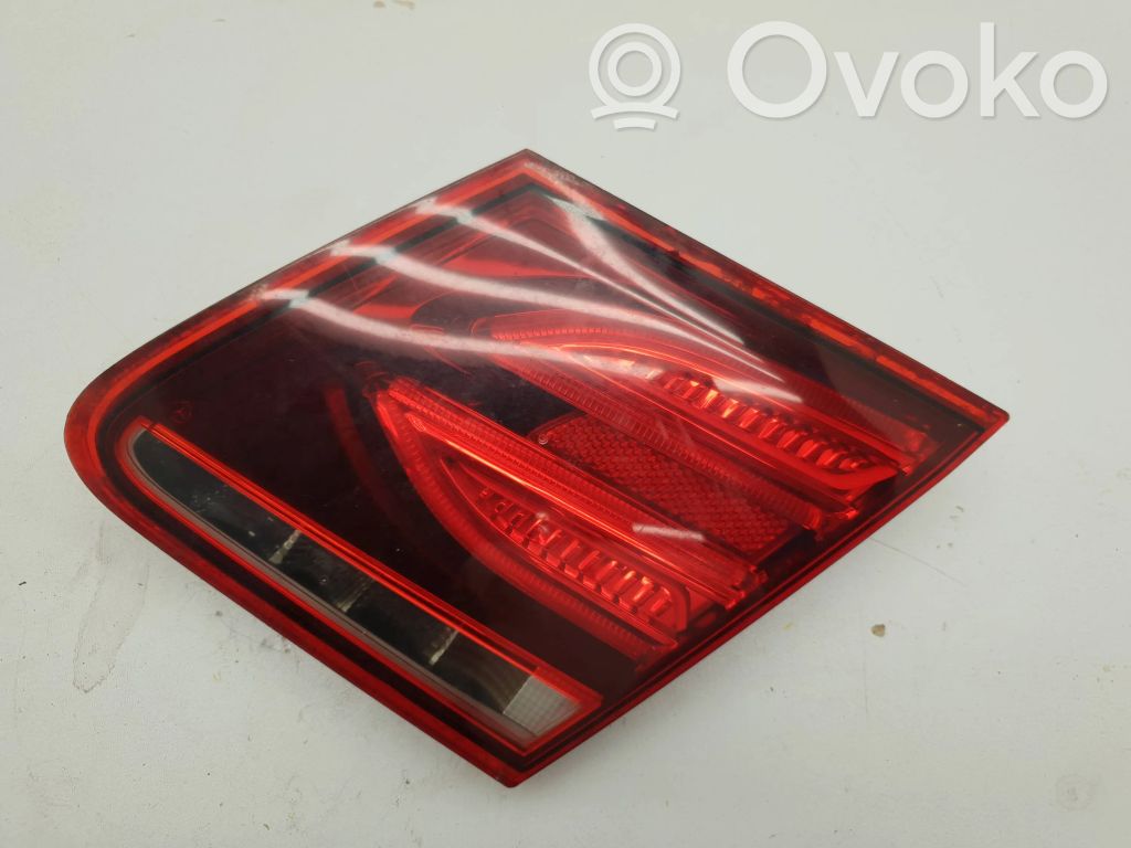 Lampy tylnej klapy bagażnika   A2079063800,614452,P4726913