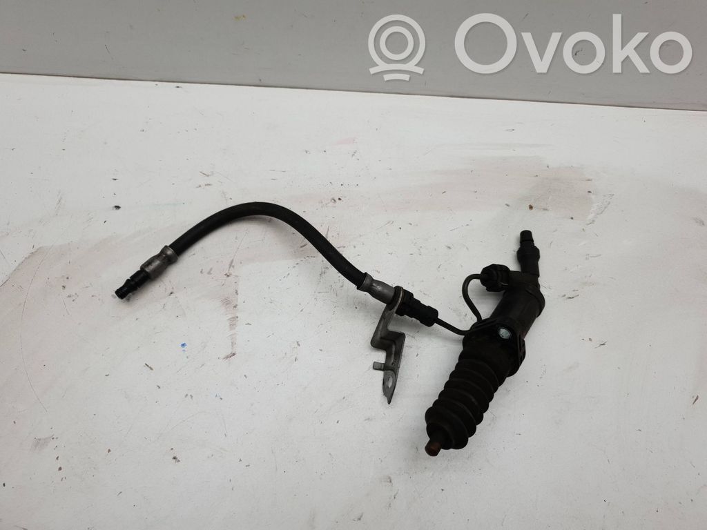 BMW 2 F22 F23 Pagrindinis sankabos cilindriukas 