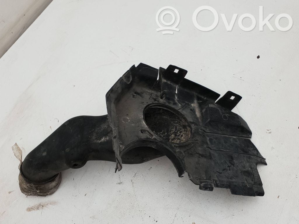 BMW 5 E34 Air intake duct part 