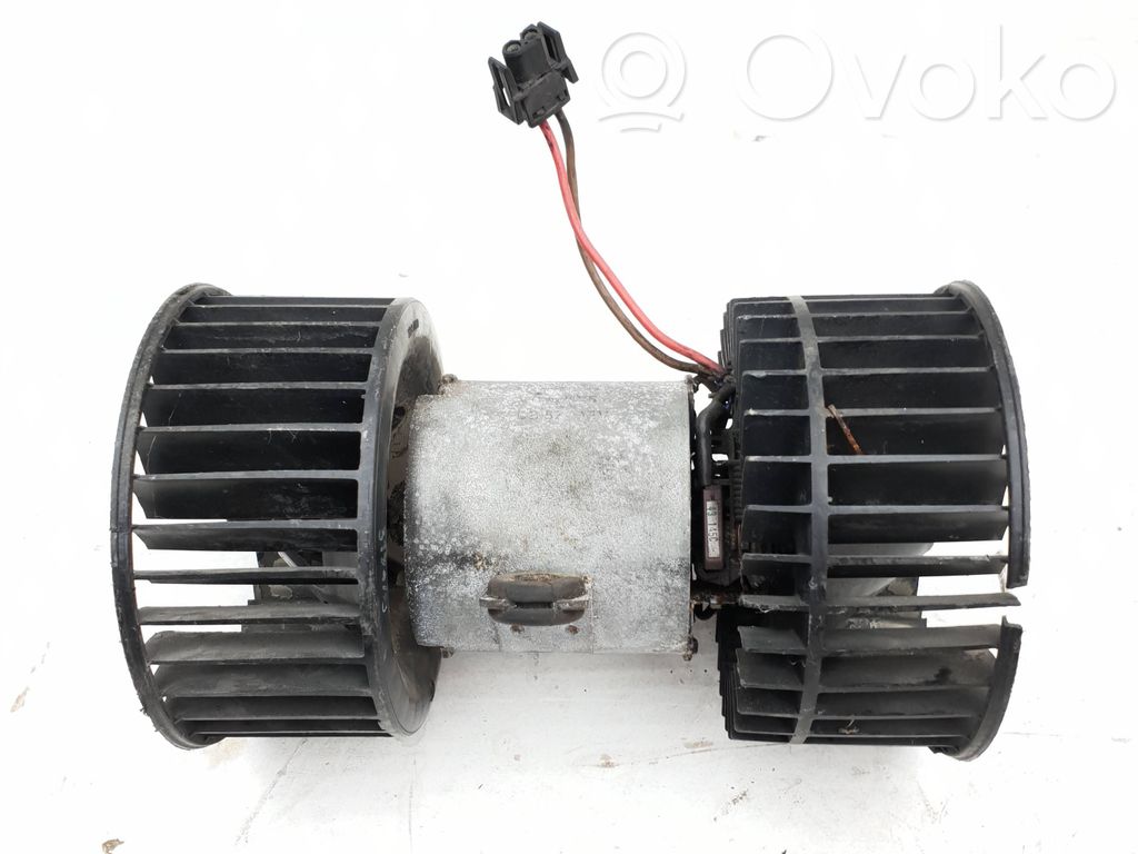 BMW 5 E34 Pečiuko ventiliatoriaus reostatas (reustatas) 