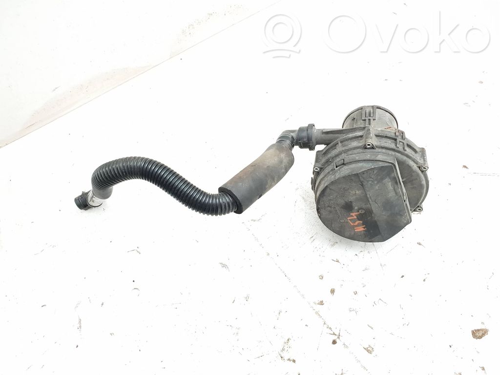 BMW 5 E39 Antrinis oro siurblys 