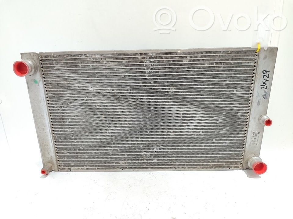 BMW 7 E65 E66 Dzesēšanas šķidruma radiators 