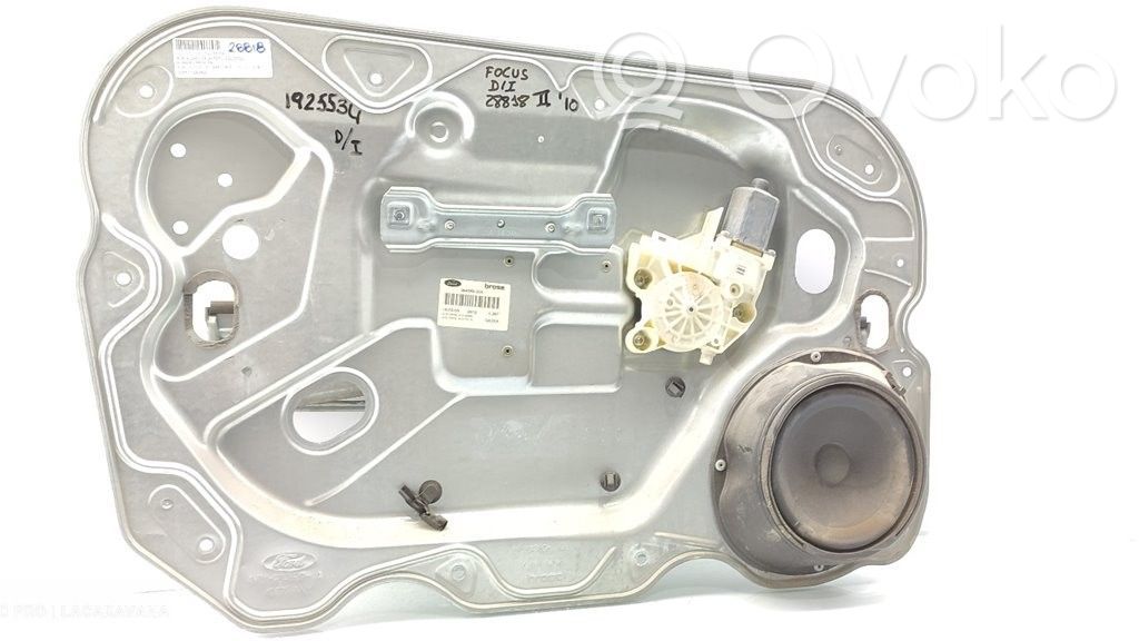 Regulador manual de la ventanilla delantera   4M51A045H17A