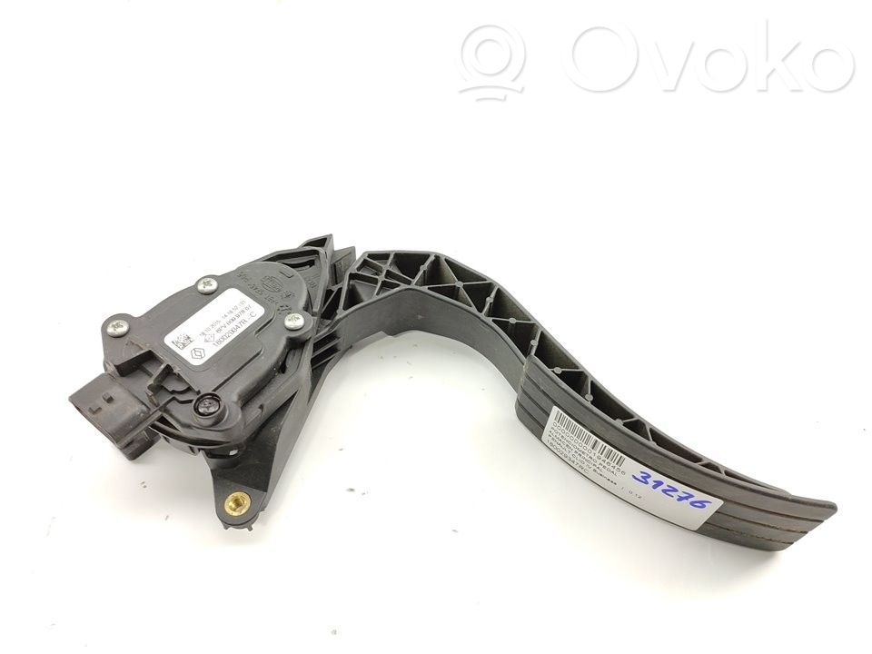 Renault Clio IV Accelerator throttle pedal 