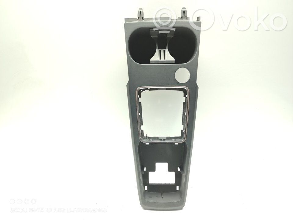 Consola central   81B864261