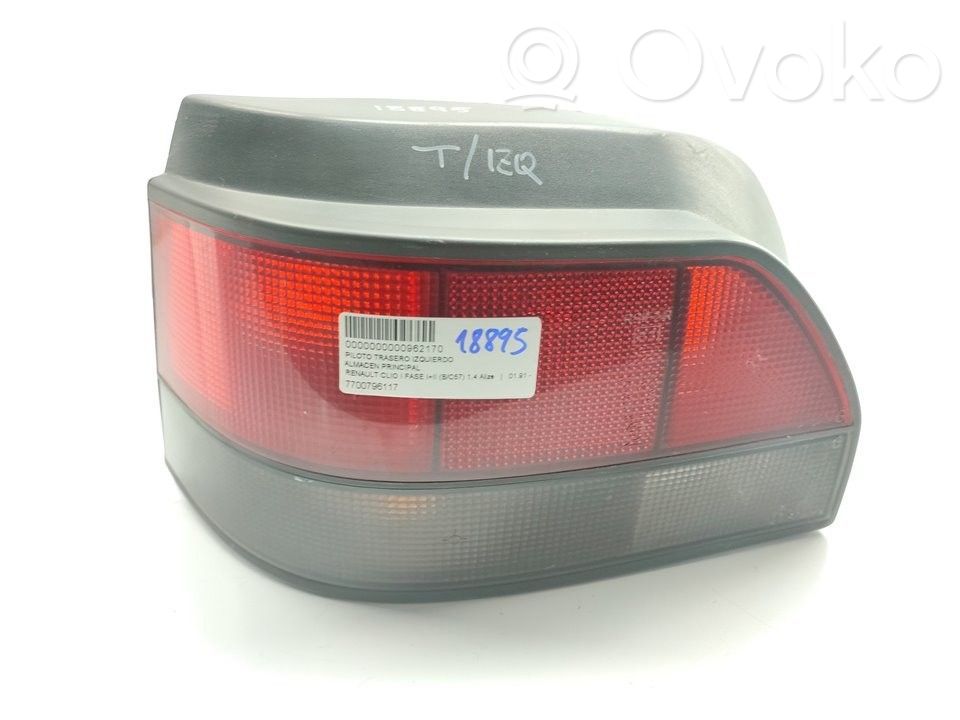 Renault Clio I Rear/tail lights 