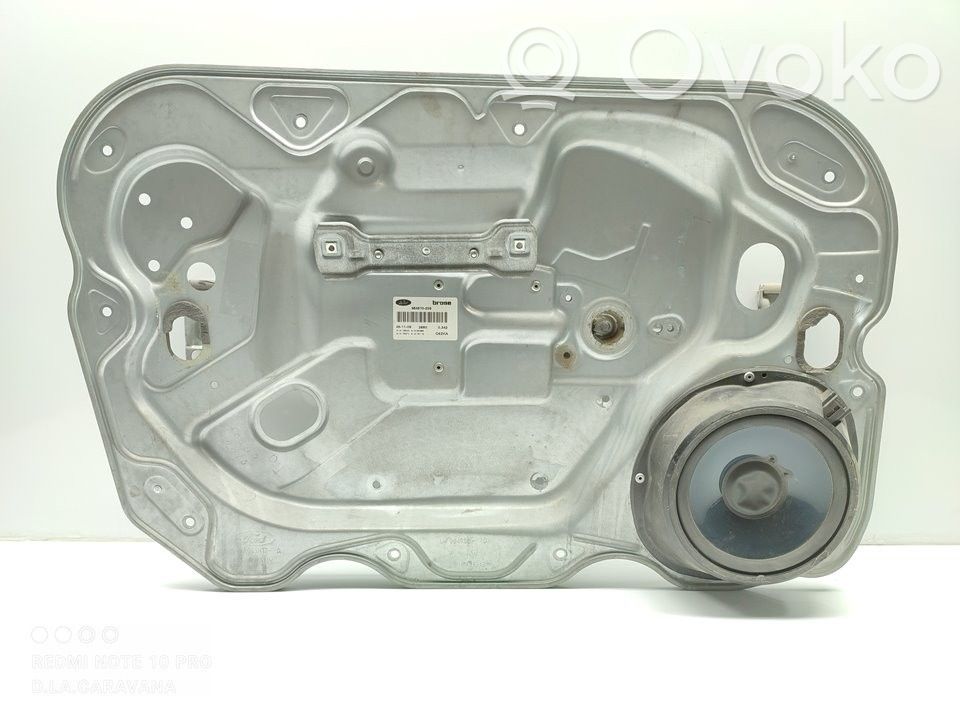 Regulador manual de la ventanilla delantera   4M51A045H17A