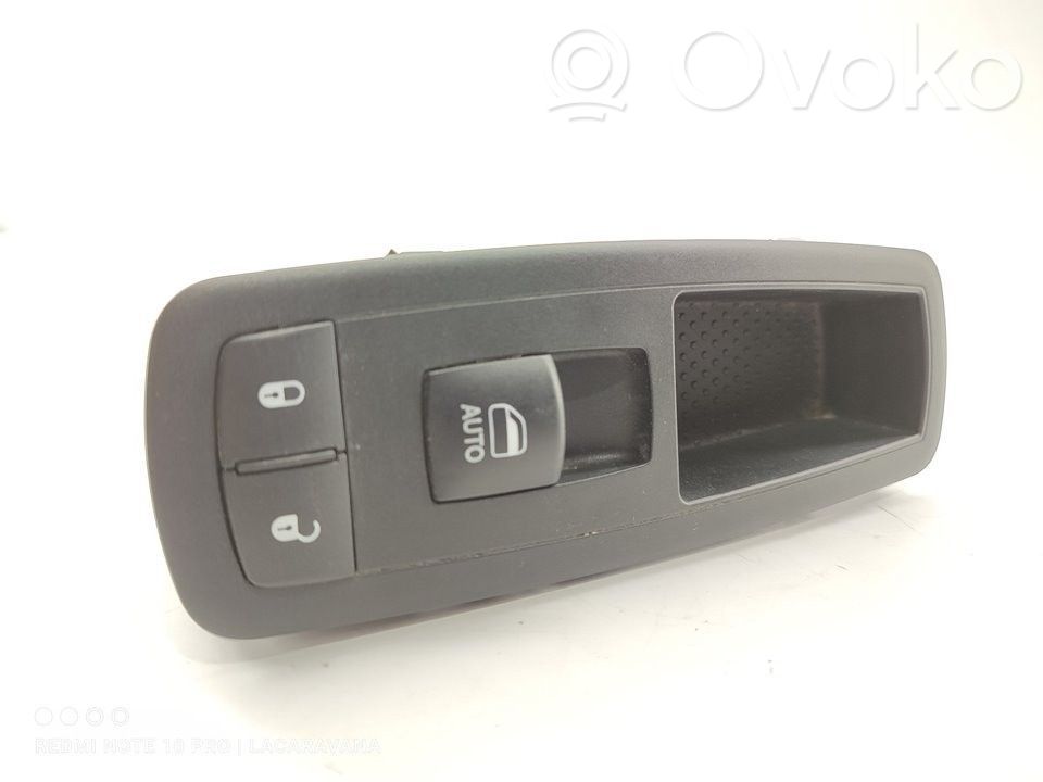 Jeep Cherokee KL Interruptor del elevalunas eléctrico 