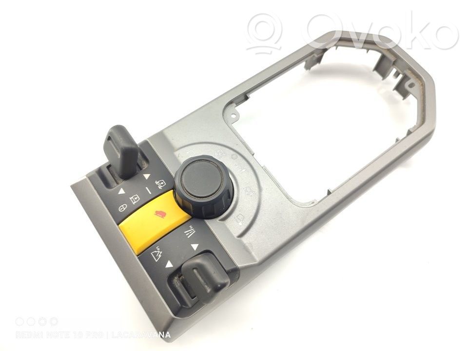 Land Rover Discovery 3 - LR3 Przyciski multifunkcyjne 