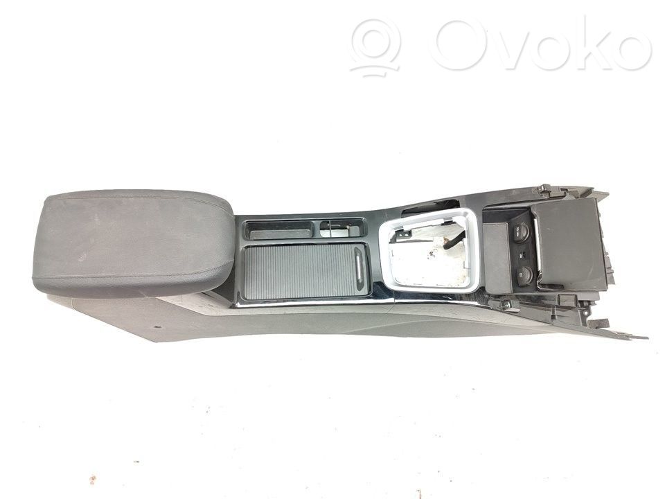 KIA Xceed Armrest 