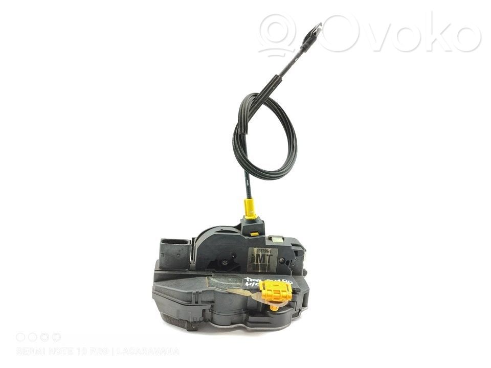 Chevrolet Trax Rear door lock 