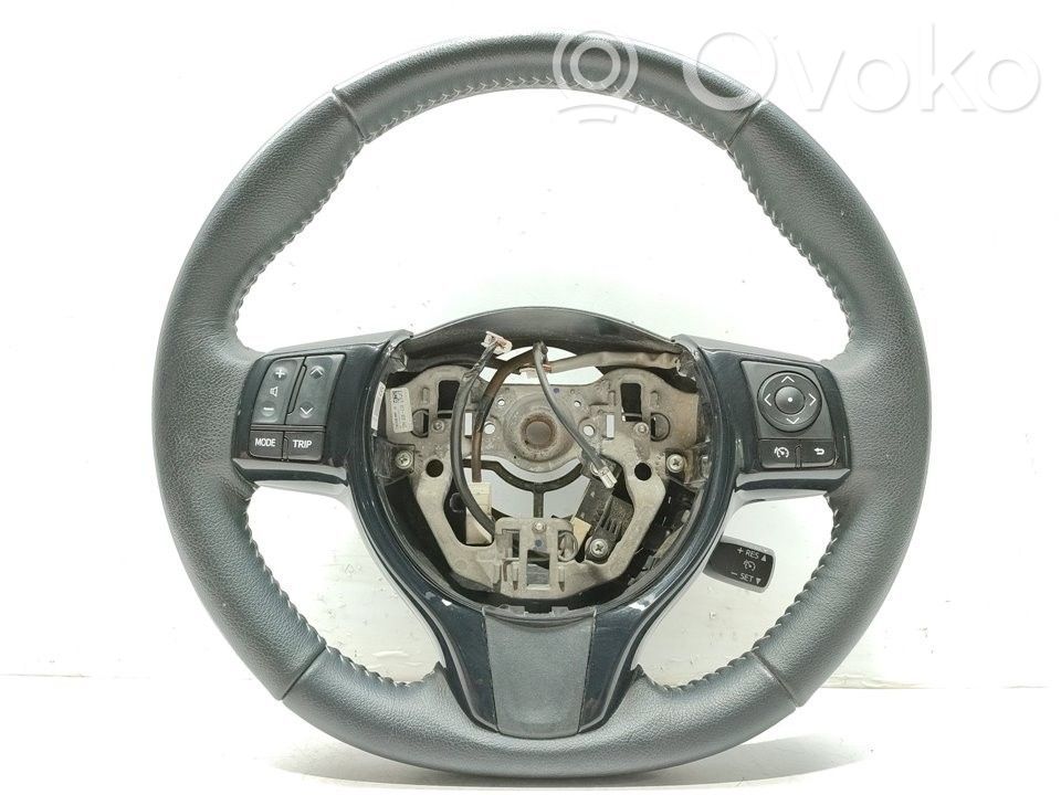 Toyota Yaris Ohjauspyörä 