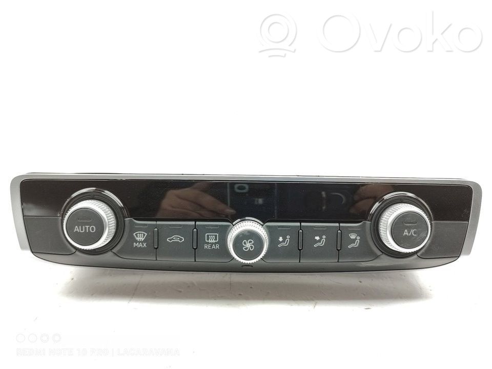 Audi A1 Climate control unit 