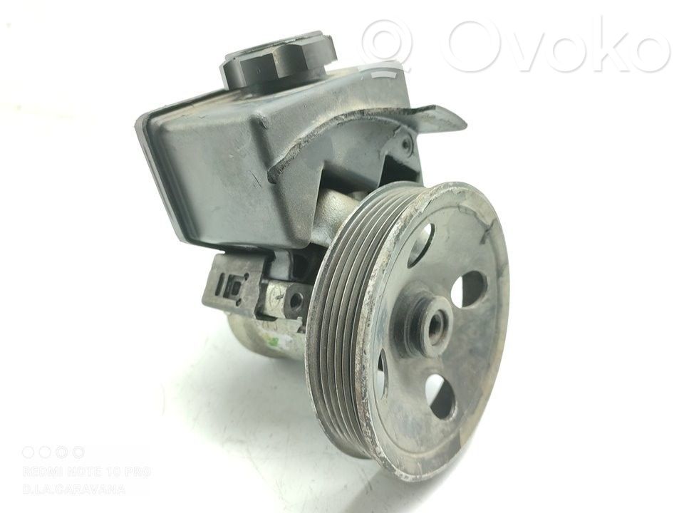 Volvo 850 Ohjaustehostimen pumppu 