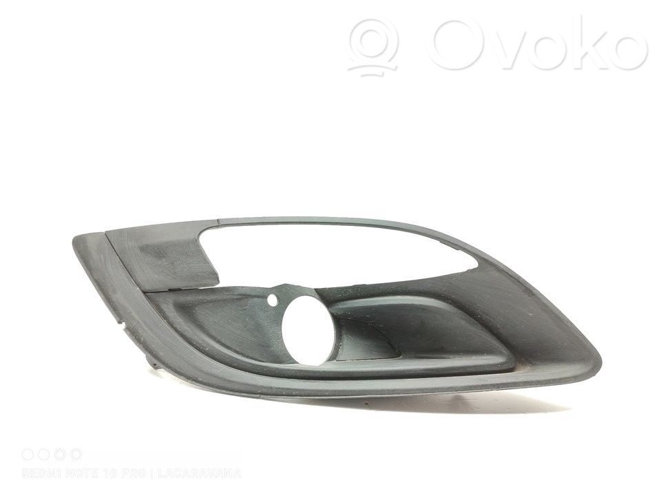 Opel Astra J Grill / Wlot powietrza błotnika przedniego 