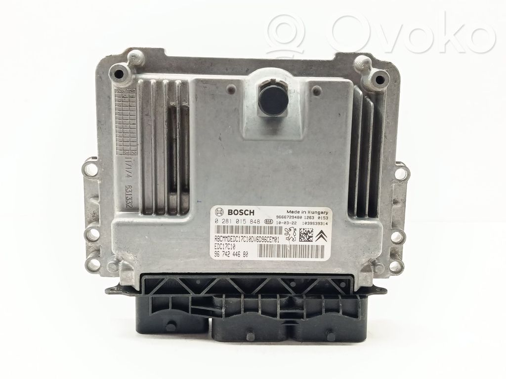 Unidad de control/módulo del motor   0281015848