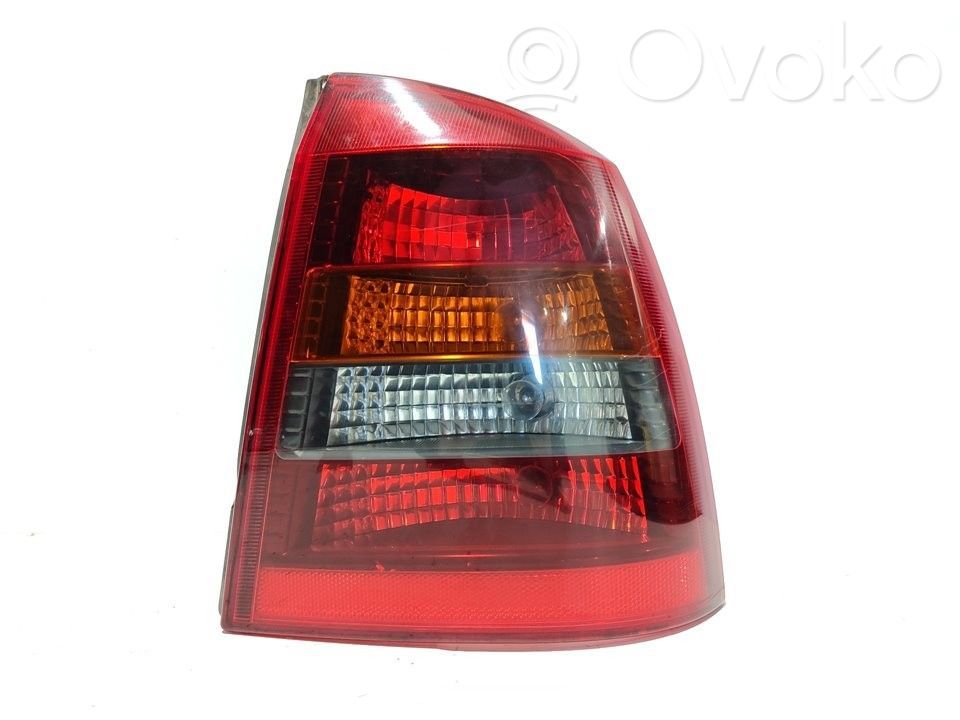 Opel Astra G Aizmugurējais lukturis virsbūvē 