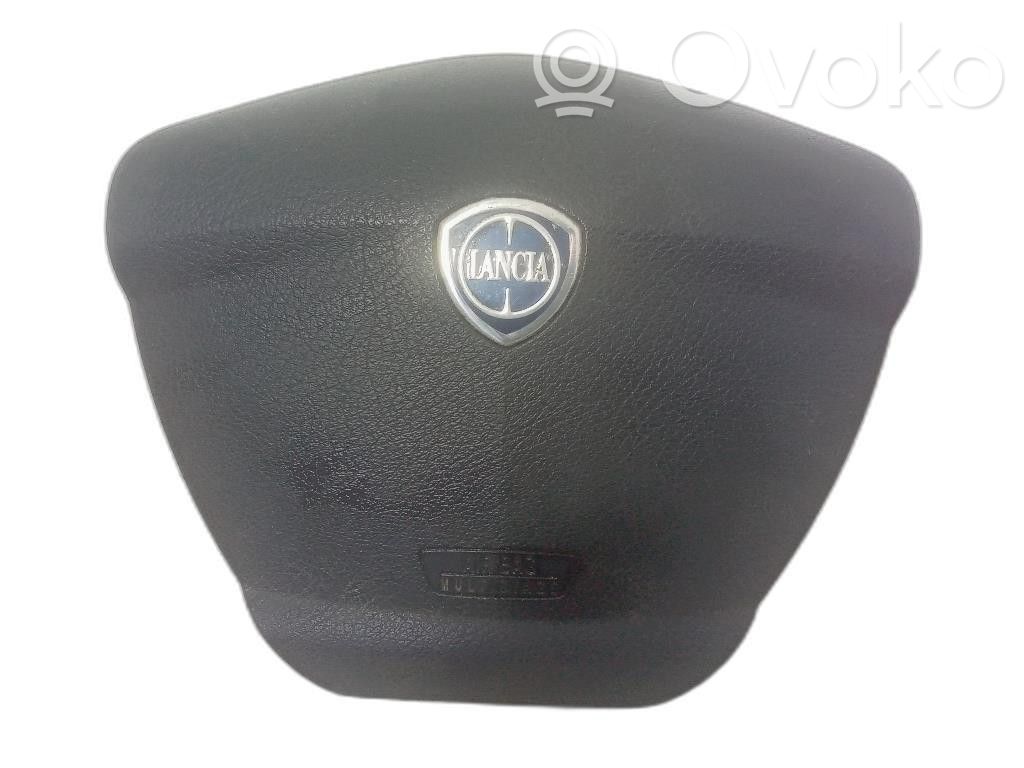 Lancia Ypsilon Steering wheel airbag 