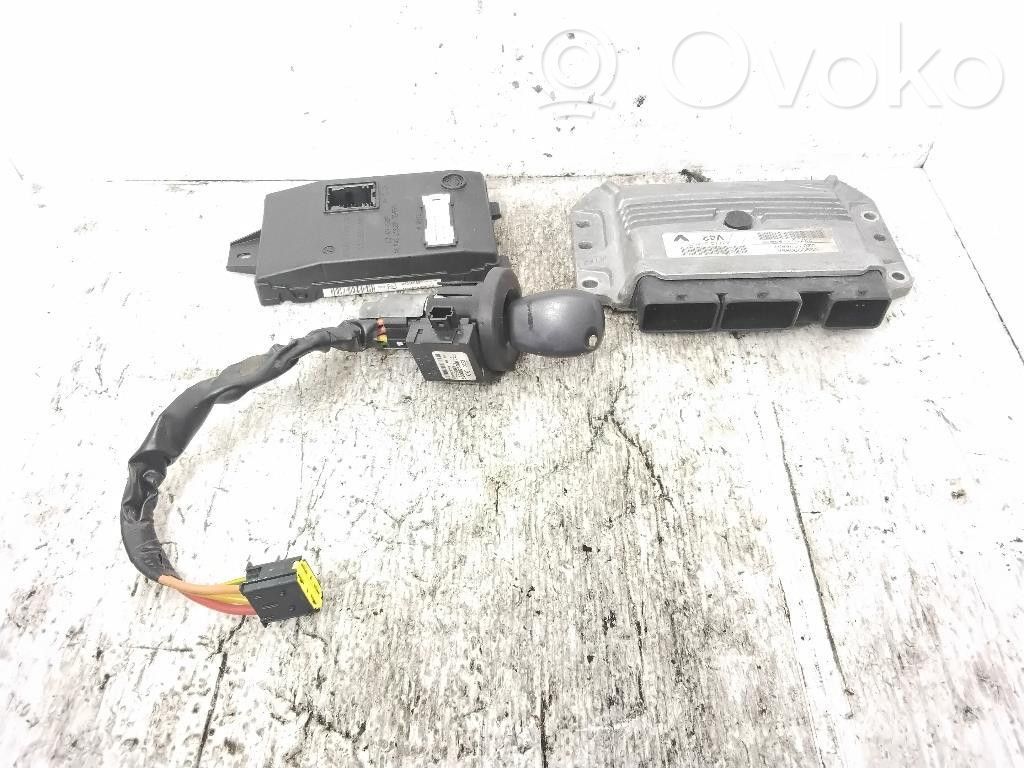Engine ECU kit and lock set   237101855R,237101855R,K4M616,K4MA6