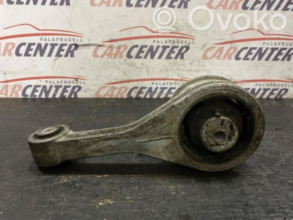 Ford Fiesta Engine mount bracket 