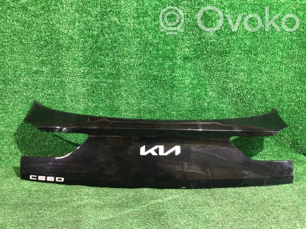 KIA Ceed Tailgate trim 