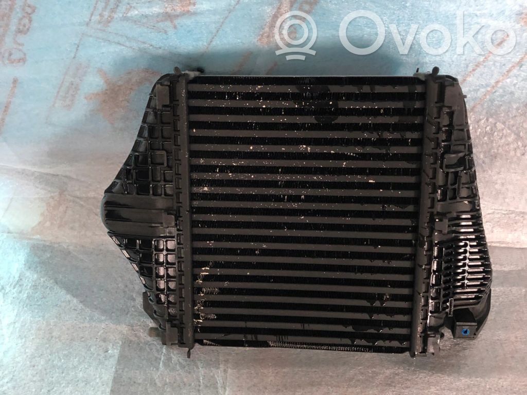 Interkūlerio radiatorius   4M0145804BT