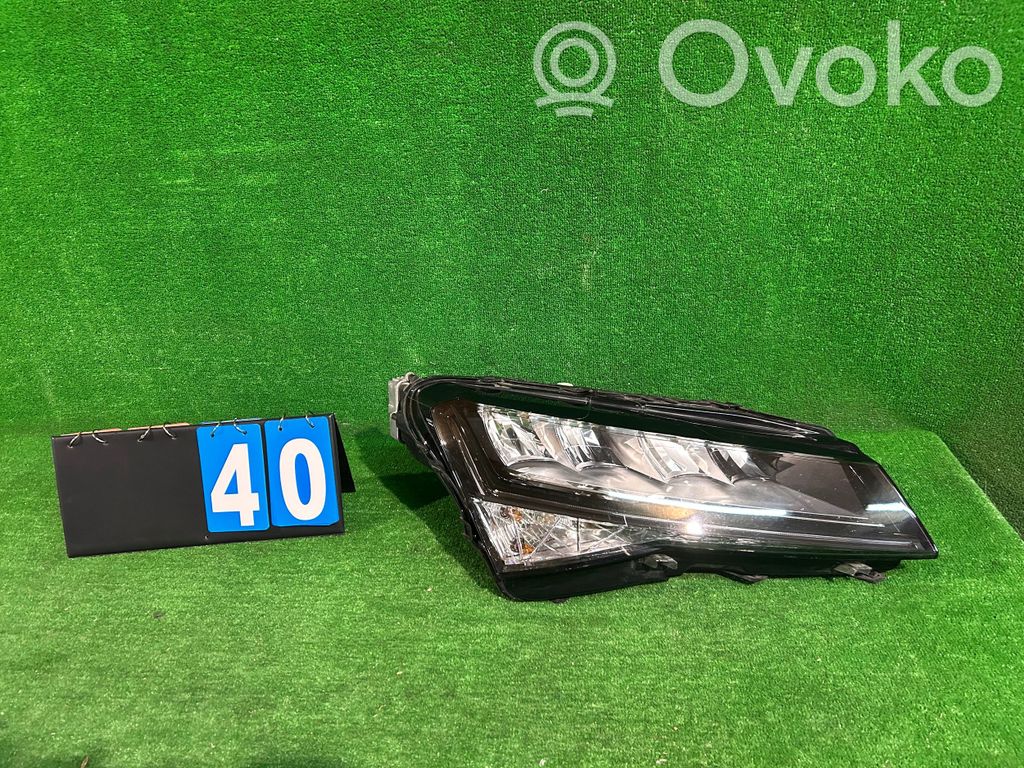 Skoda Superb B8 (3V) Headlight/headlamp 