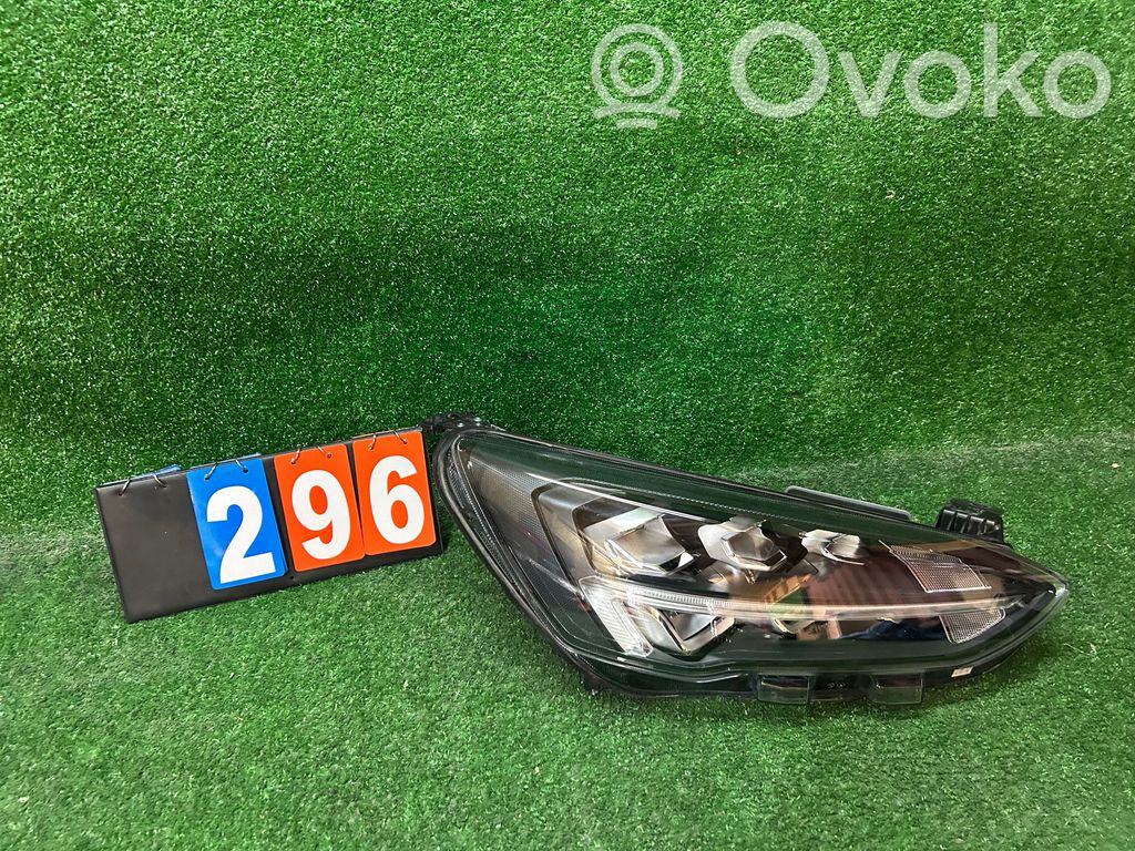 Ford Focus Headlight/headlamp 