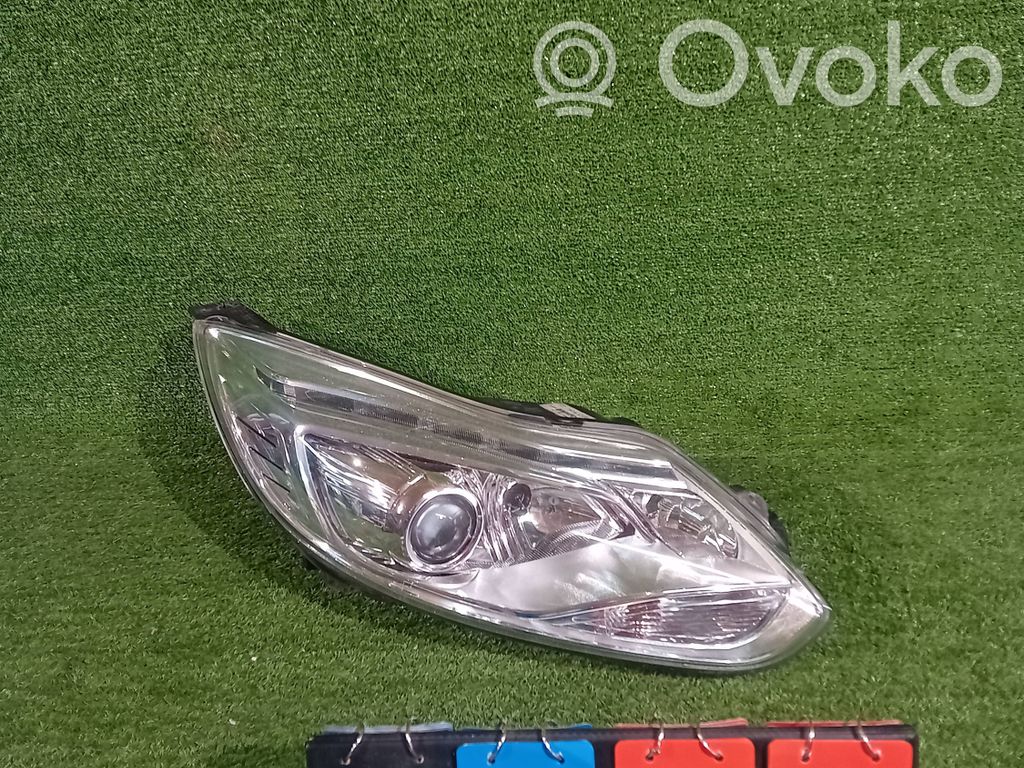 Ford Focus Headlight/headlamp 