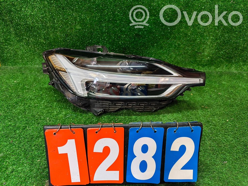 Volvo XC60 Headlight/headlamp 