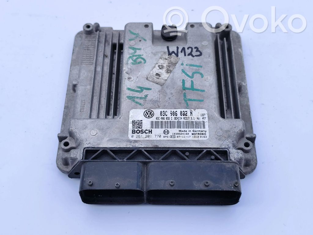 Volkswagen Golf V Engine control unit/module 