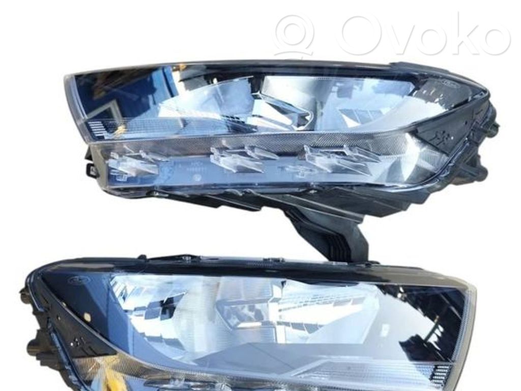 Ford Transit -  Tourneo Connect Lampy przednie / Komplet 