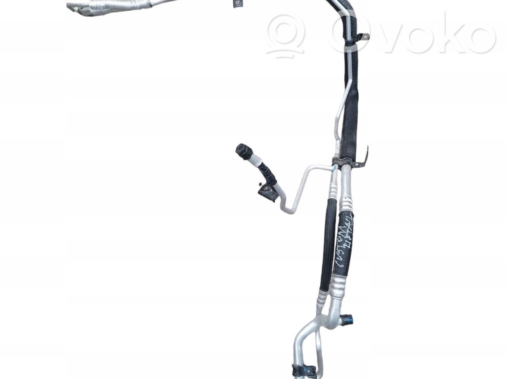 Ilmastointilaitteen putki (A/C)   KK2119A834AB