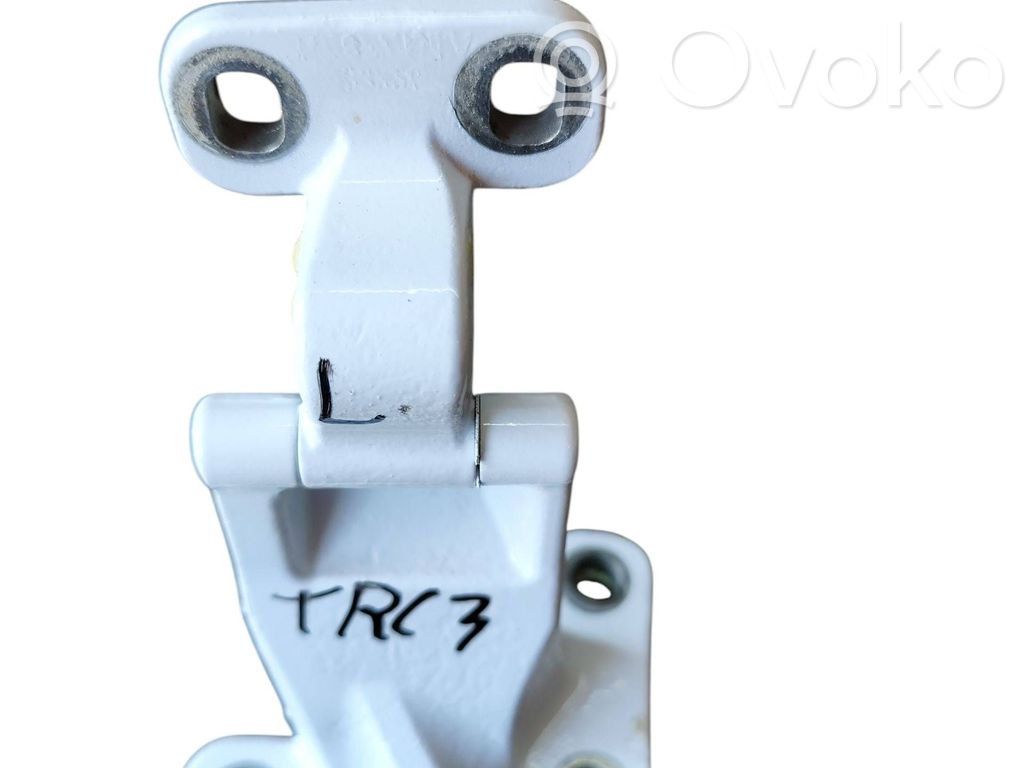 Loading door upper hinge   2K7827151A