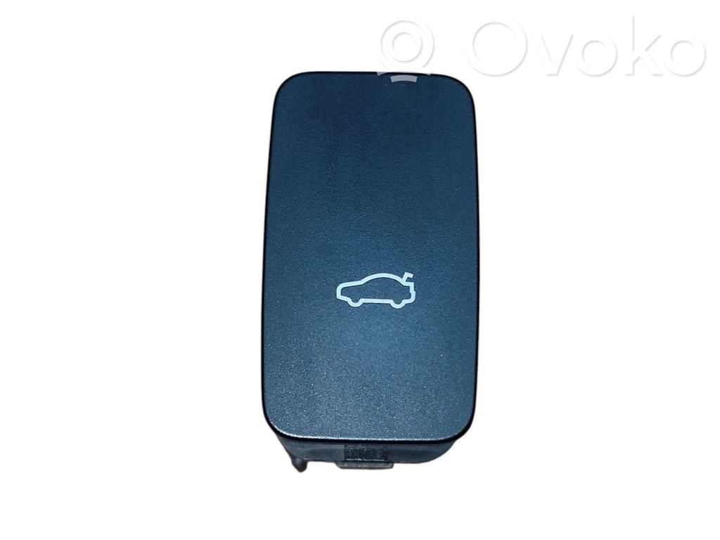 Ford Focus Tailgate/boot open switch button 