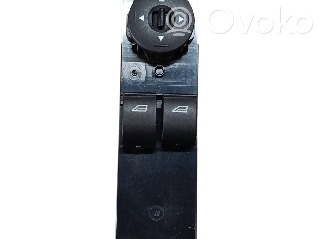 Ford Focus Electric window control switch 