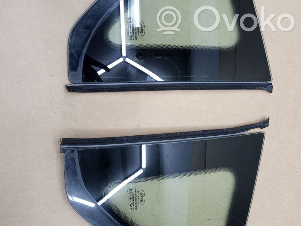 Vidrio lateral trasero   AV11R29752A