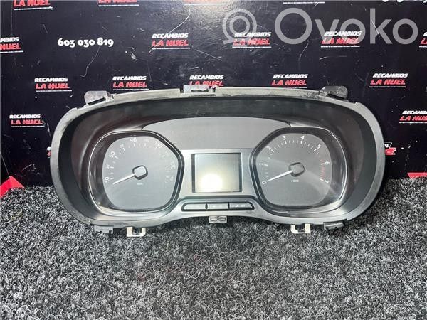 Speedometer (instrument cluster)   983116848000