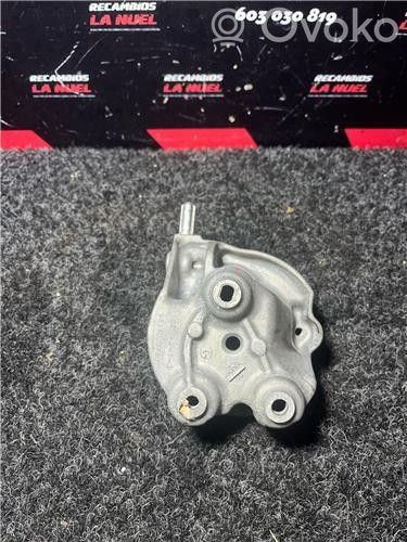 Soporte de montaje del motor   9824088780