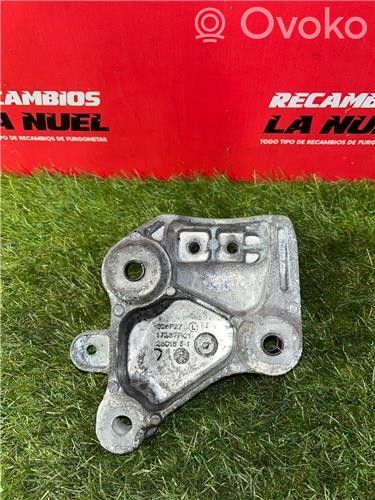Soporte de montaje del motor   9807980580
