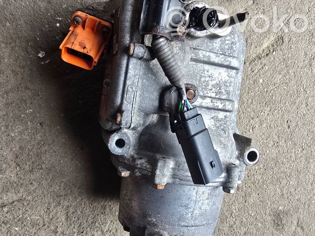 Air conditioning (A/C) compressor (pump)   68237995AE,P68237995AE