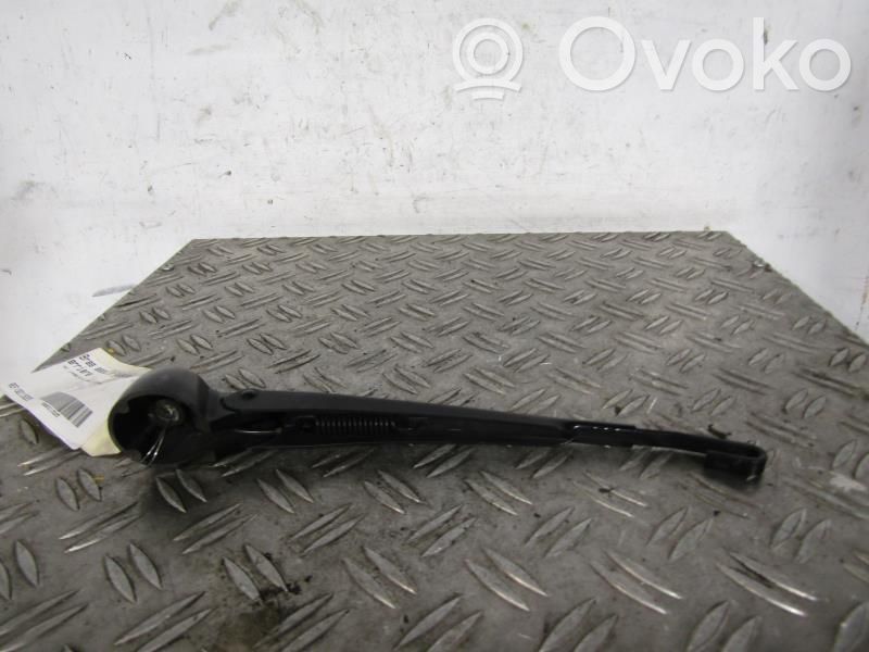 Audi A3 S3 8L Wischerarm Heckscheibe 