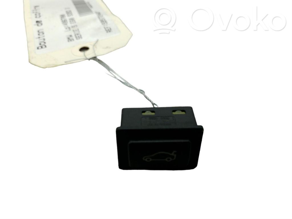 BMW 5 E60 E61 Tailgate opening switch 