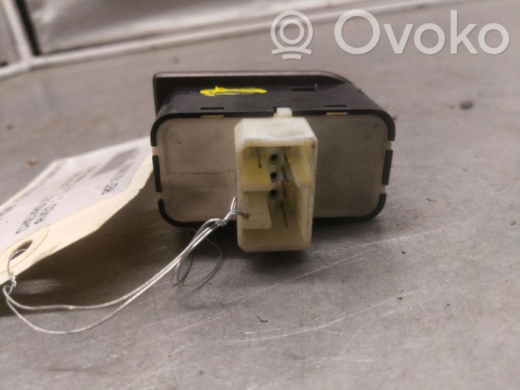 Wing mirror switch   96829575