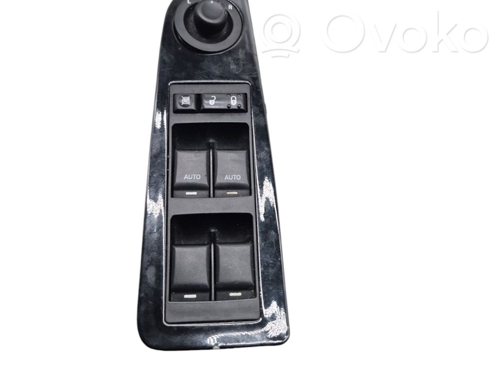 Chrysler 300 - 300C Electric window control switch 