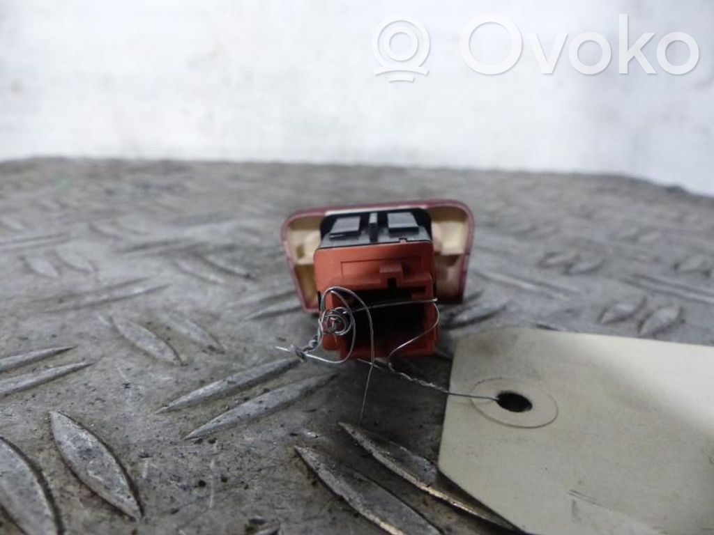 Botón interruptor de luz de peligro   00006554VH