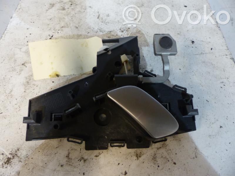 Manecilla interna puerta trasera   00009143E1