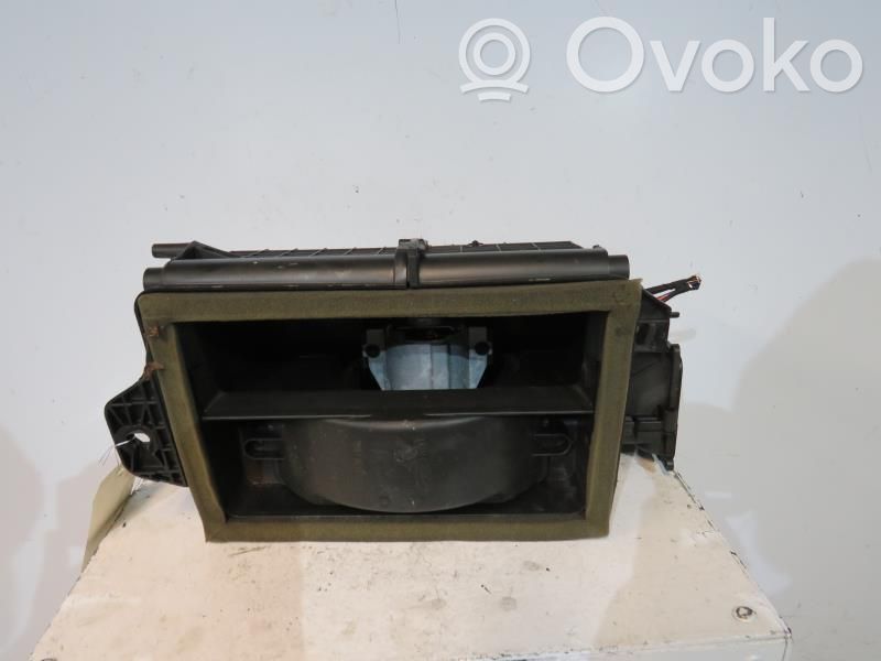 Mazā radiatora ventilators   1049623