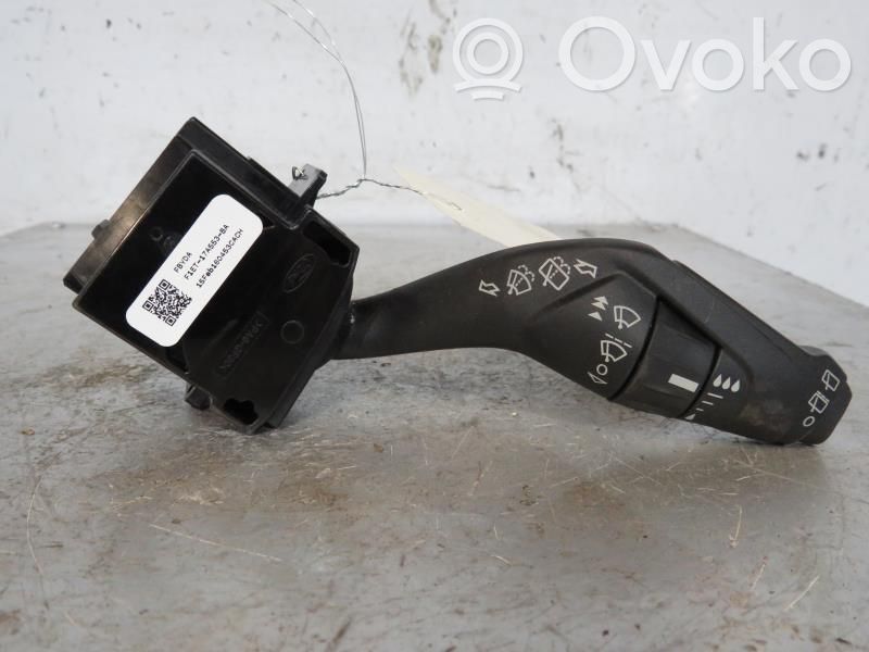 Ford Focus Pyyhkijän vipu 