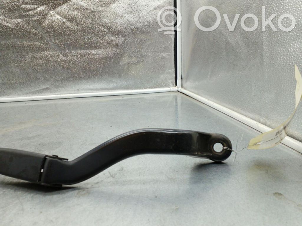 Front wiper blade arm   1715289